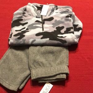 The children’s place fleece outfit